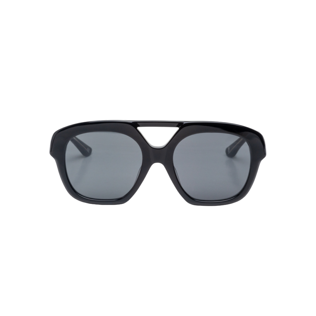 R16N - Noir (Black)